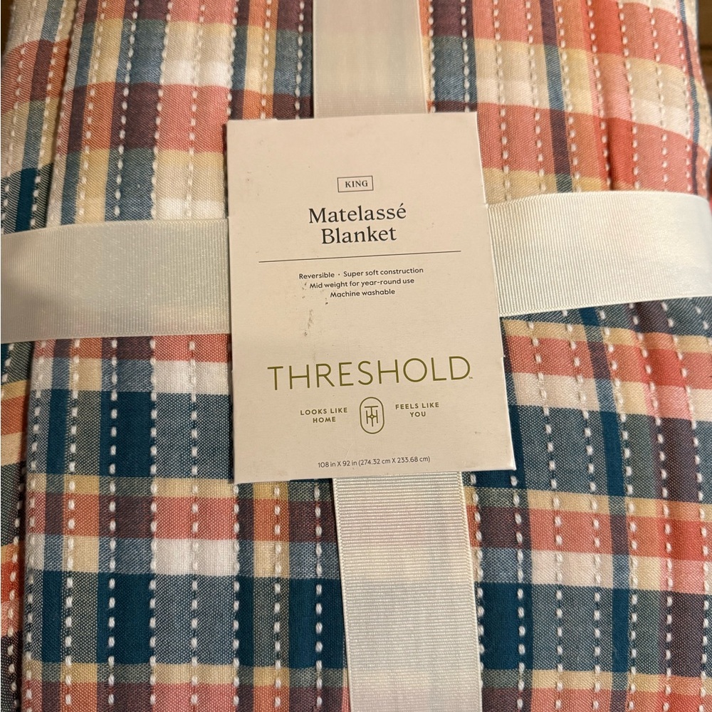 Threshold king Matelassé Blanket in Multi-Color Plaid